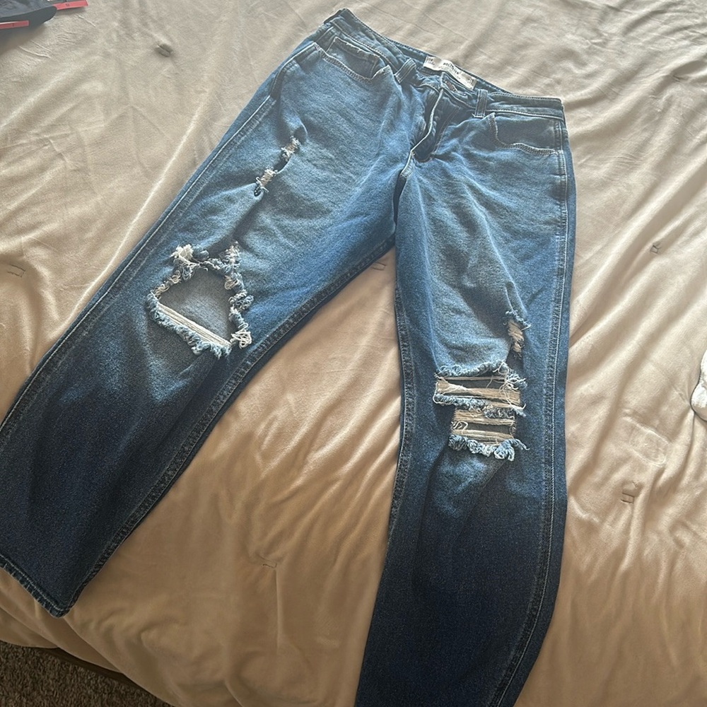 Hollister curvy high-rise Mom Jean vintage stretch 7R 28W 27L